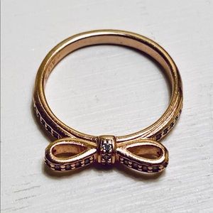 ⚜️Authentic Pandora Classic Bow Ring - Size 7